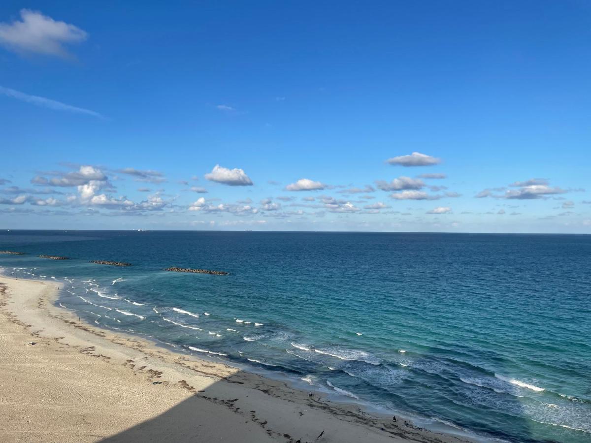 Alzohour Family With Panoramic Sea View Apartment *